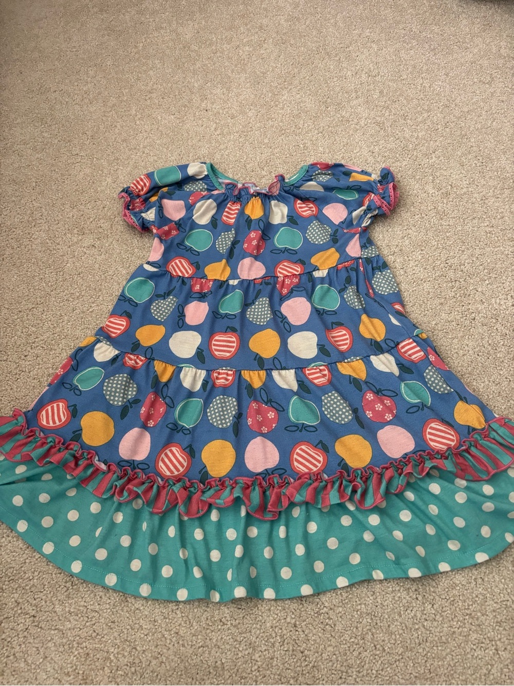 Girls Matilda Jane nightgown size 6. Apples, ruffles